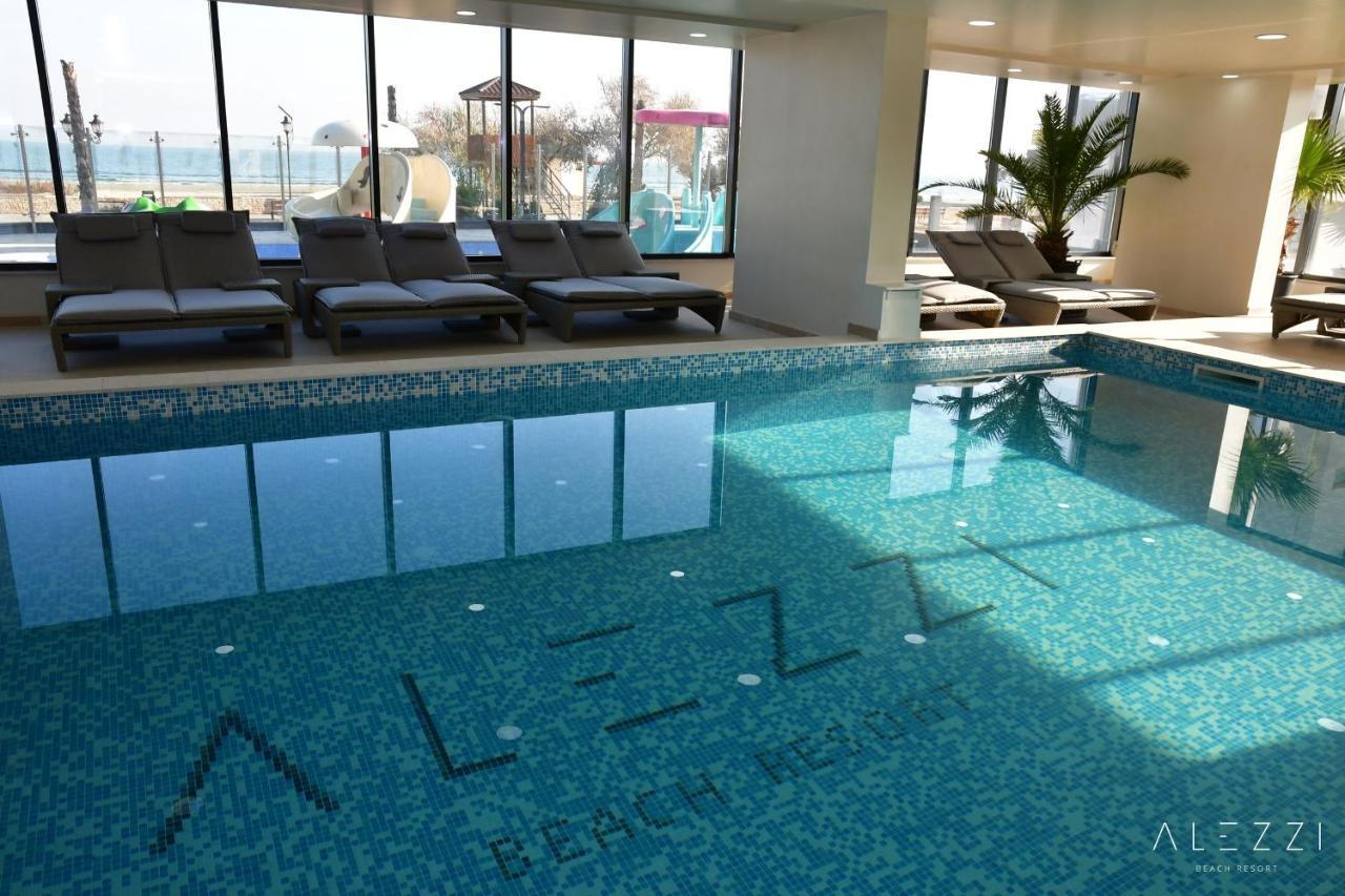 Excentric Apartament & Sea View By Alezzi Navodari Exterior photo