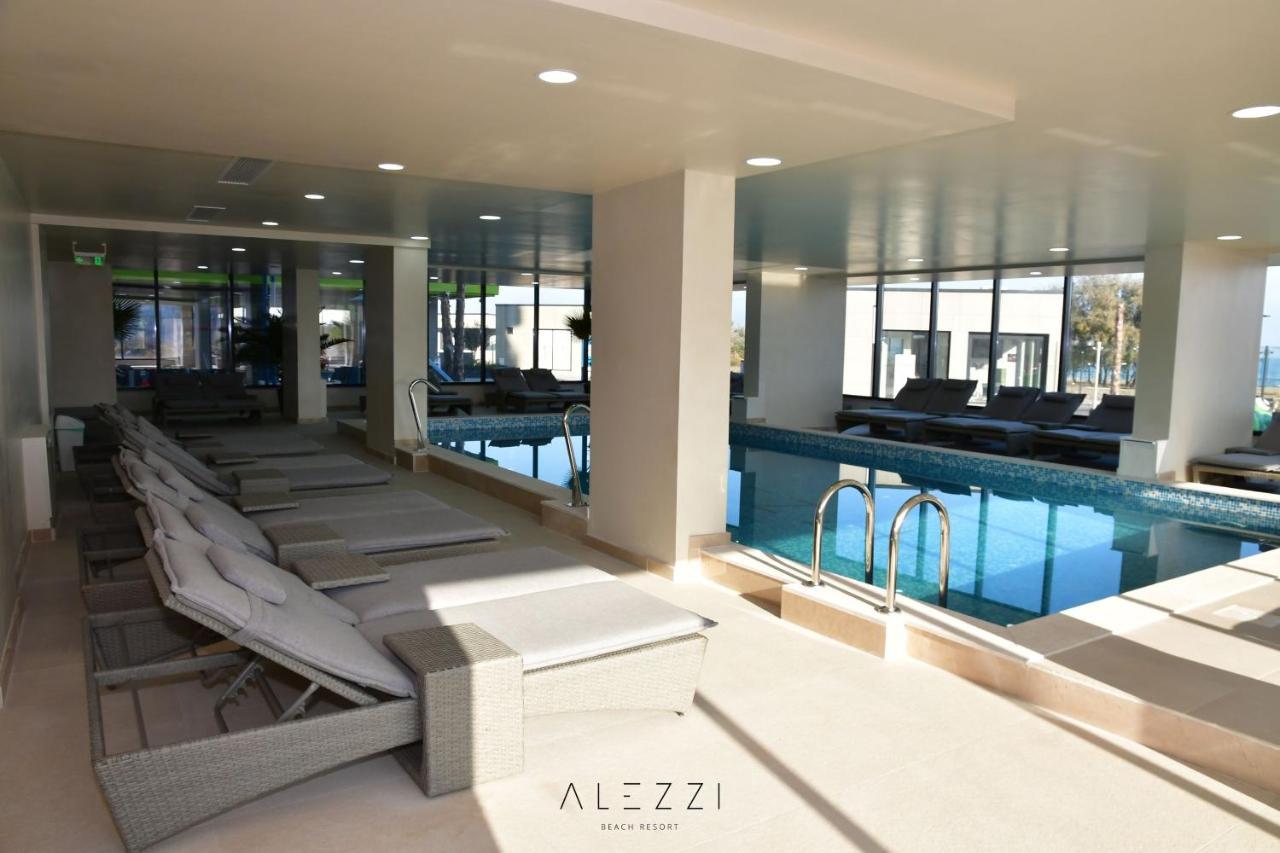 Excentric Apartament & Sea View By Alezzi Navodari Exterior photo