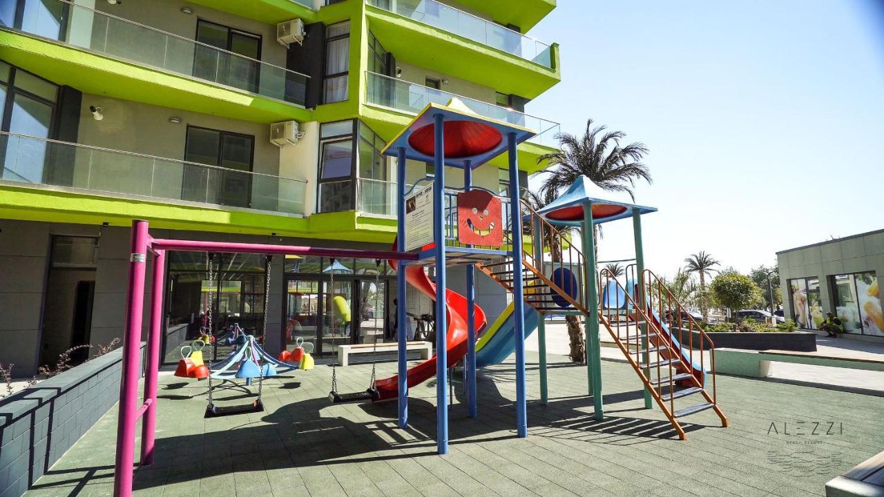 Excentric Apartament & Sea View By Alezzi Navodari Exterior photo