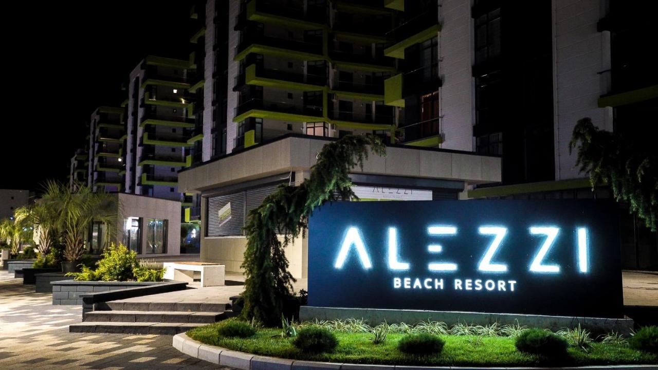 Excentric Apartament & Sea View By Alezzi Navodari Exterior photo